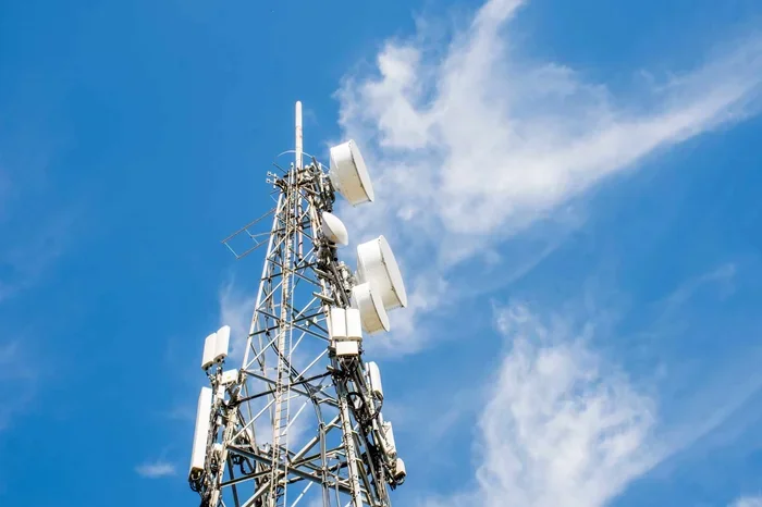 Are Cell Towers And Wi Fi Towers The Same Or Different