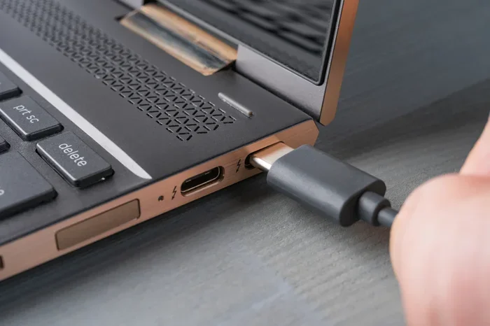 Can Any Usb C Charge A Laptop And Keep It Powered Up